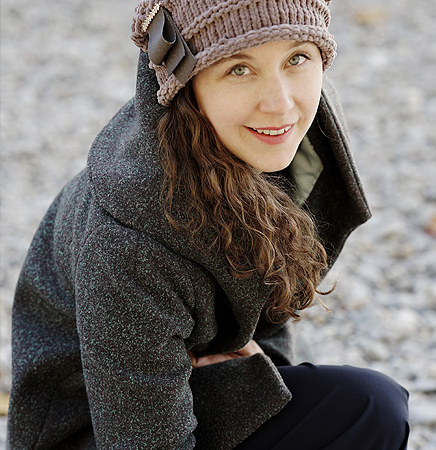 Shari. Eine volumige Mütze für alle, die empfindlich auf Wolle reagieren. Mikrofaser.