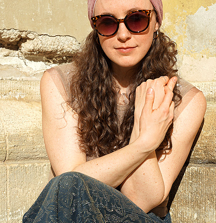 Juli. Praktisches Stirnband aus feinem Leinenjersey.